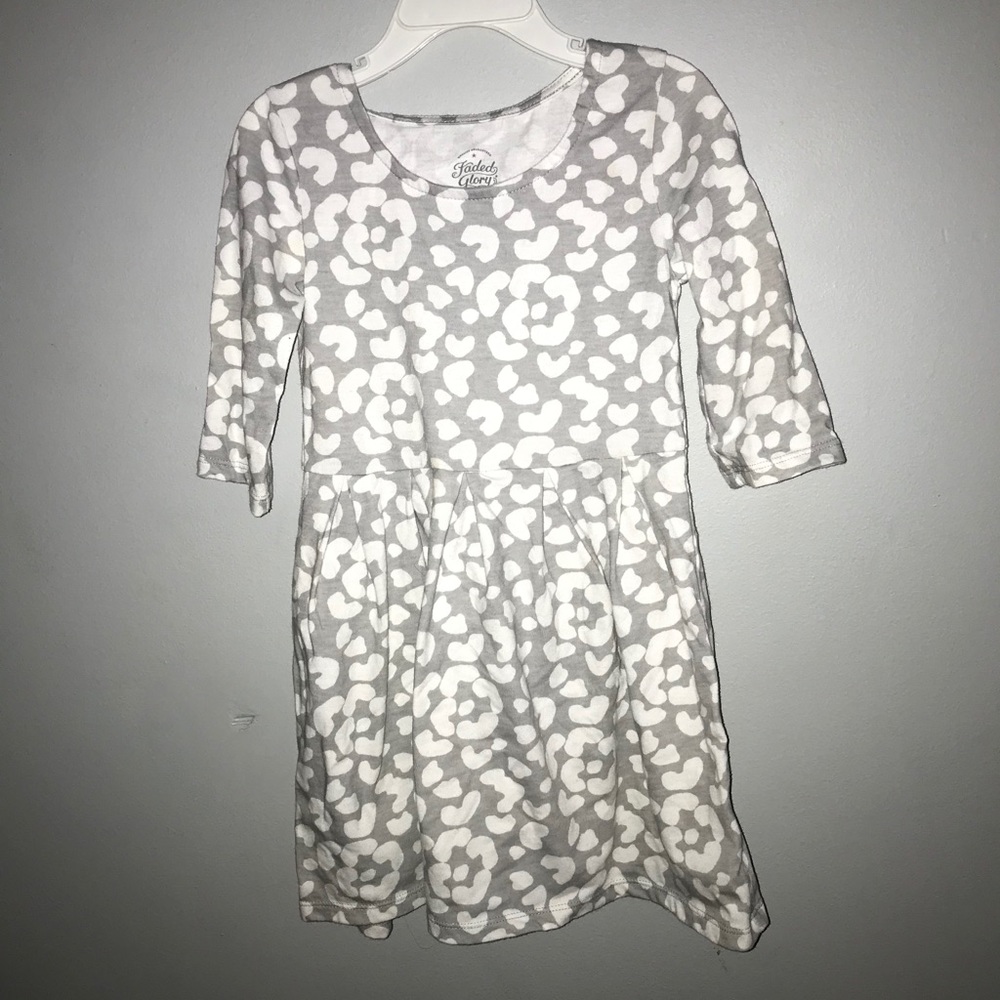 Cute little girls dress for any season!